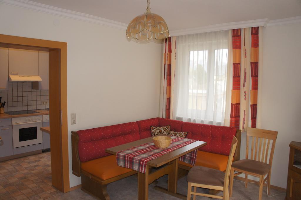 Appartementhaus Alpina Flattach Habitación foto